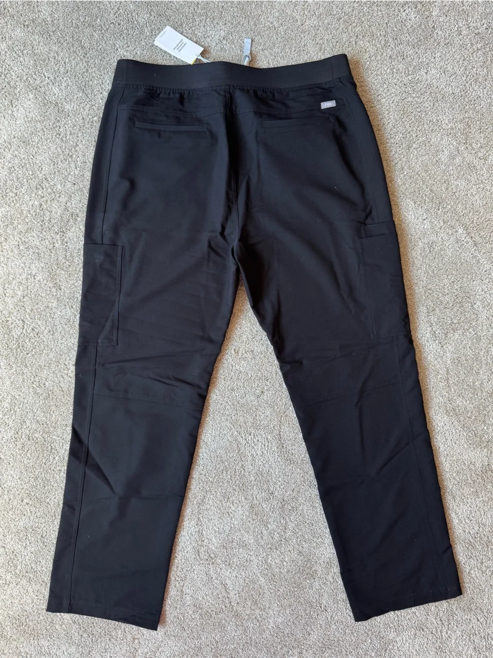 FIGS men's Black Axim™ - Cargo Scrub Pants - 2XL in Black